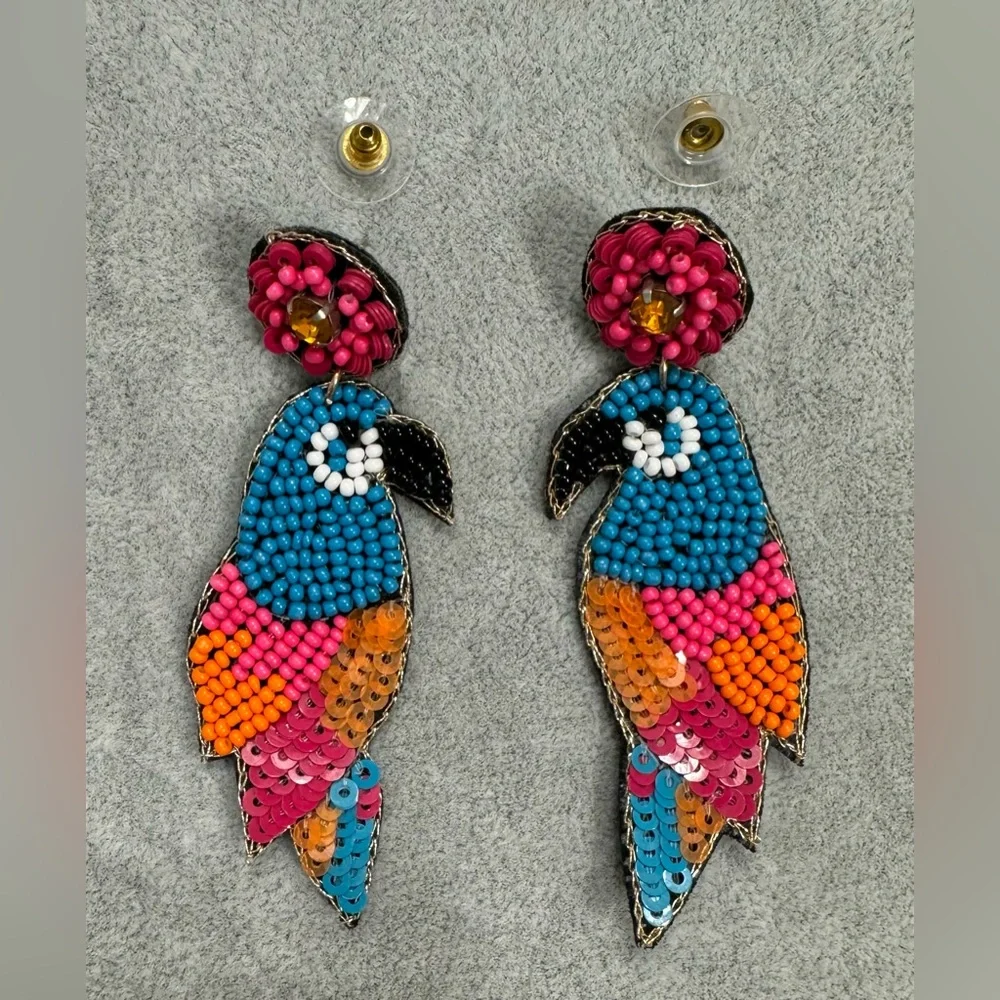 🦜Parrot bead and sequins statement earrings - Picture 3 of 4